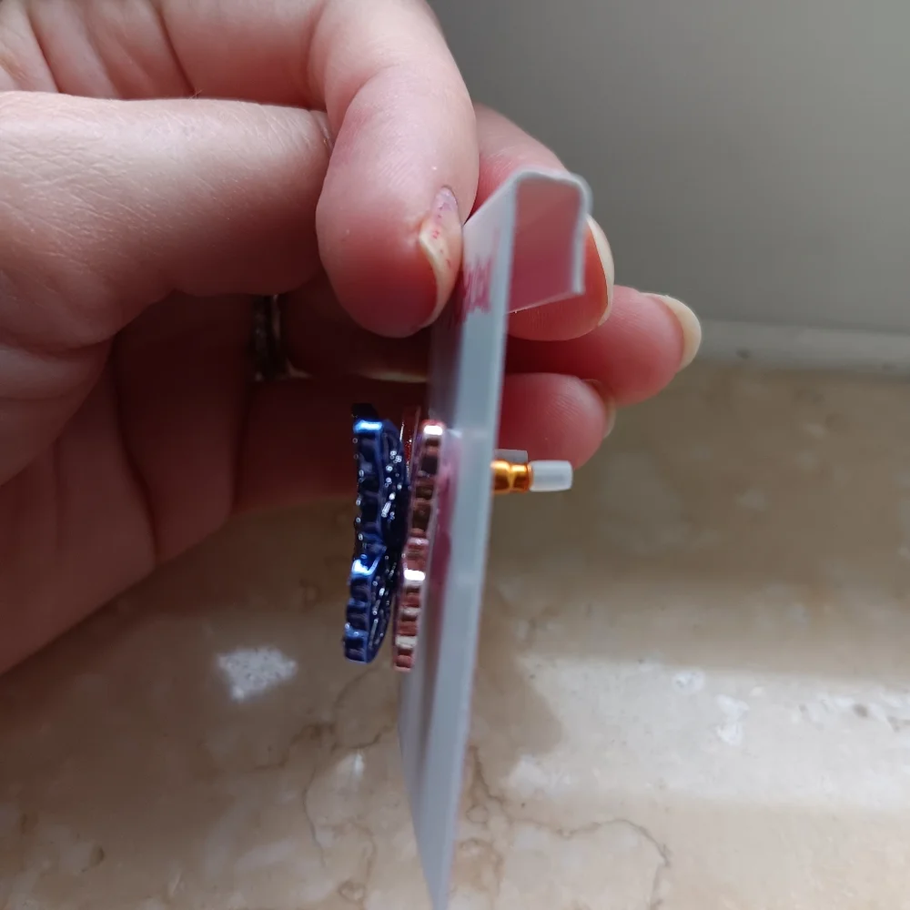 Betsey Johnson Purple Crystal Butterfly 🦋  3D Stud Earrings NWT. - Picture 4 of 7